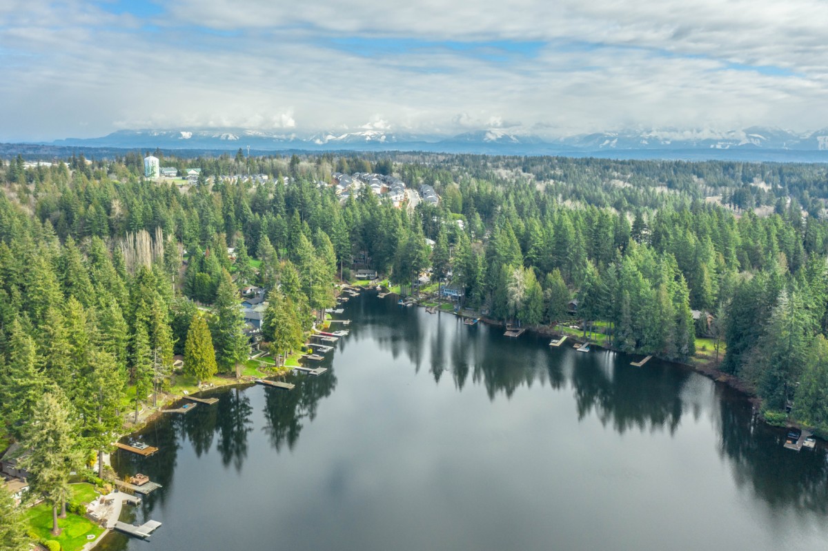 lake sammamish one of the cities near seattle