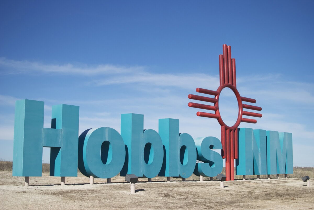 hobbs new mexico in blue and red_shutterstock