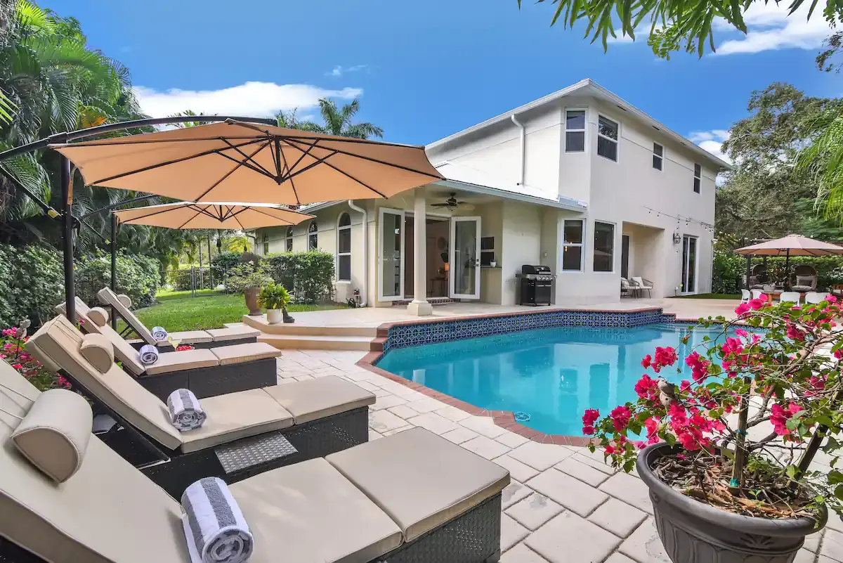 Dolce Vita Vacation Rentals 