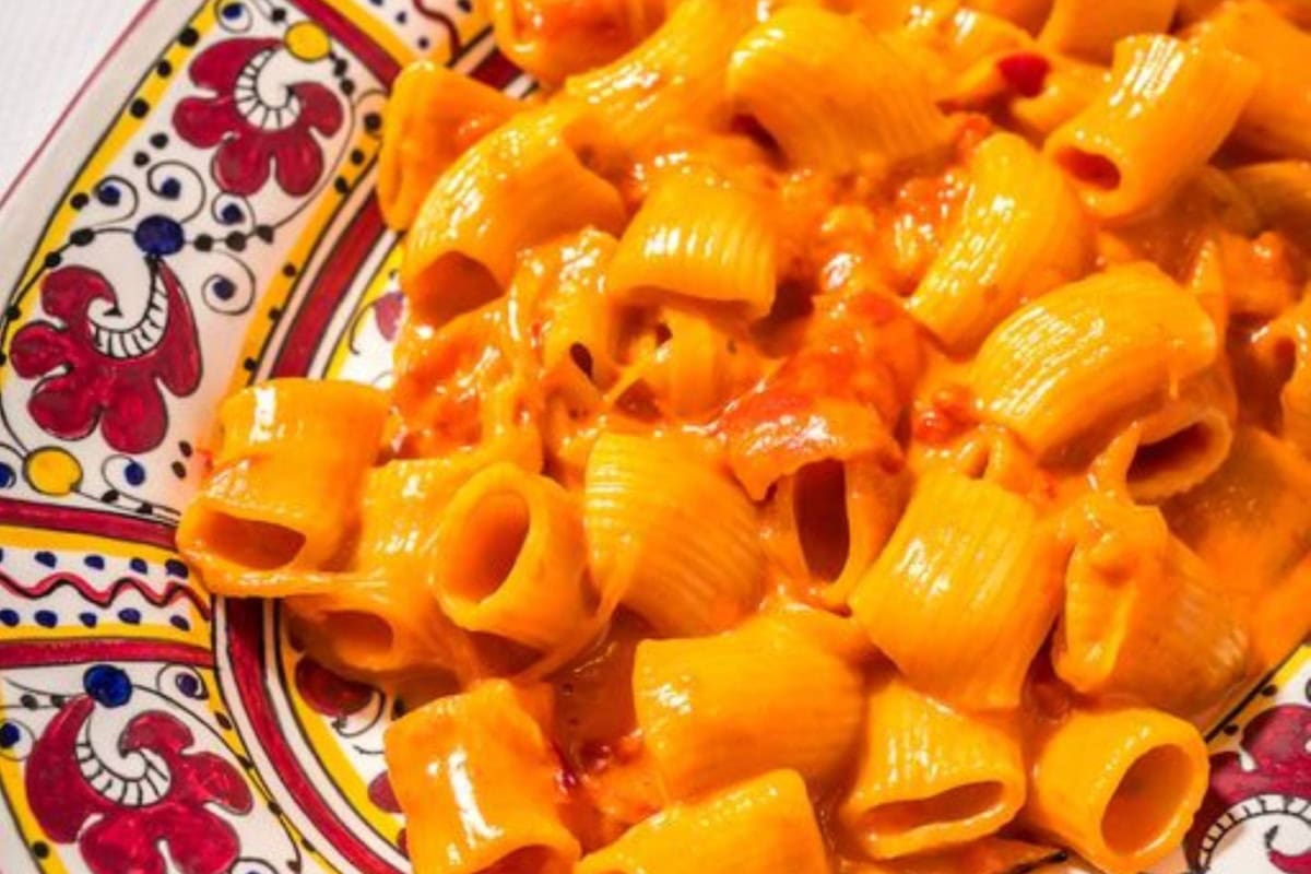 Carbone Spicy Rigatoni Vodka Pasta
