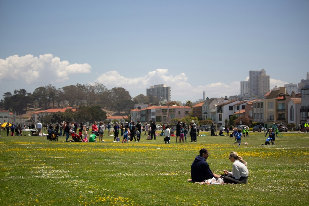 busy park in marina district - san francisco
