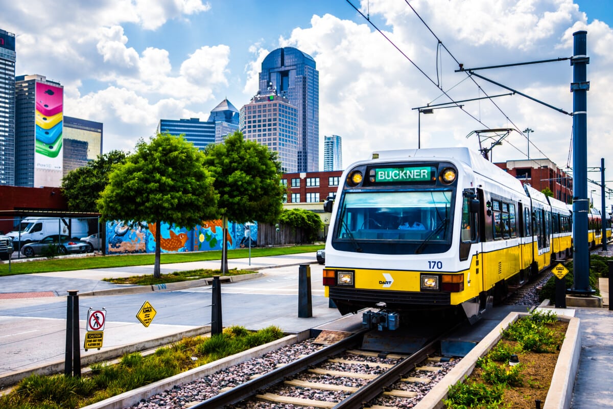 Dallas,-,Circa,July,2013:,The,Dallas,Dart,Light,Rail